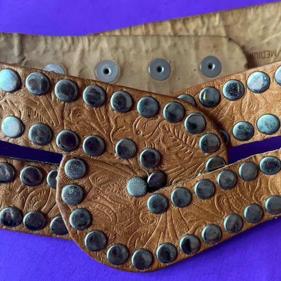 Tooled Leather Vintage Studded Western Boho Women\'s Cinch Belt 80’s main image 7